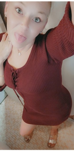 Kathleen
        

        
            I&#039;m available for hookup, cam sex and massage snap: babe_dora00
        