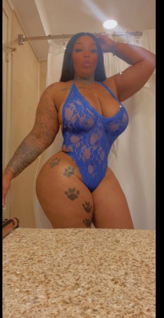 Chanel
        

        
            A Whole lot of thickness 
        