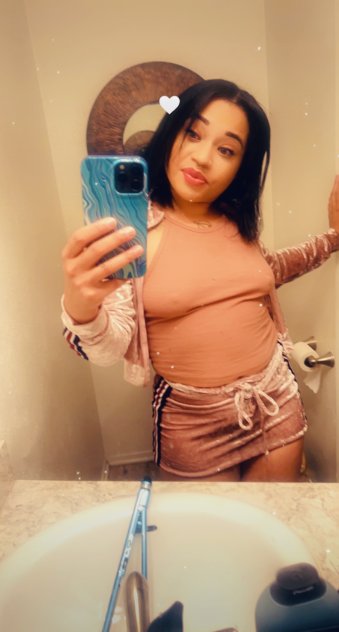 Authentic natural lady girlfriend lady next door! No deposits pay when we meet
