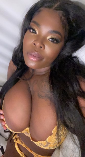 Party friendly 💦👅Luxury chocolate super busty 💦💦
